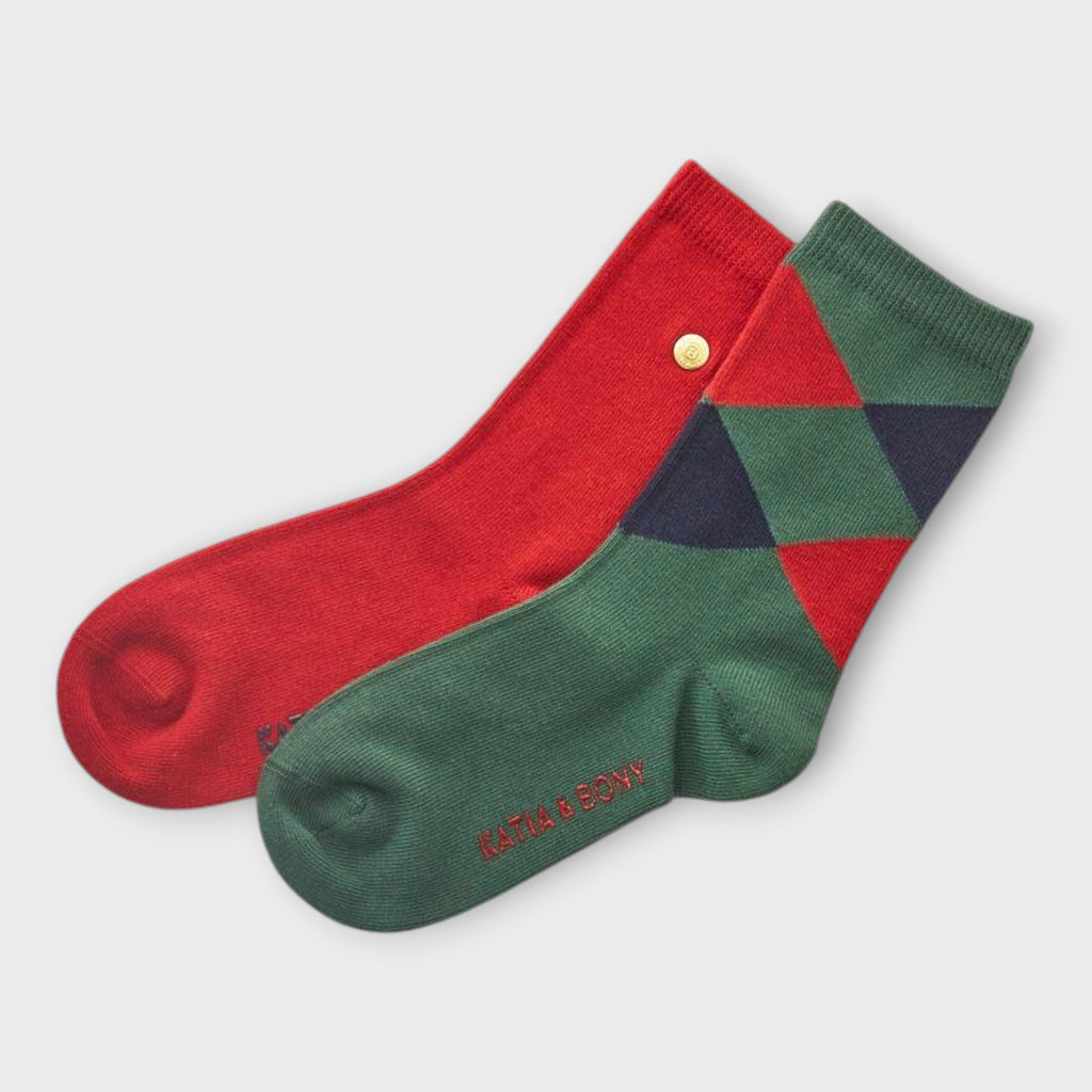 Premium Herrensocken 2-Pack "Classic Winter" – Karomuster & Rot – Baumwoll-Mix